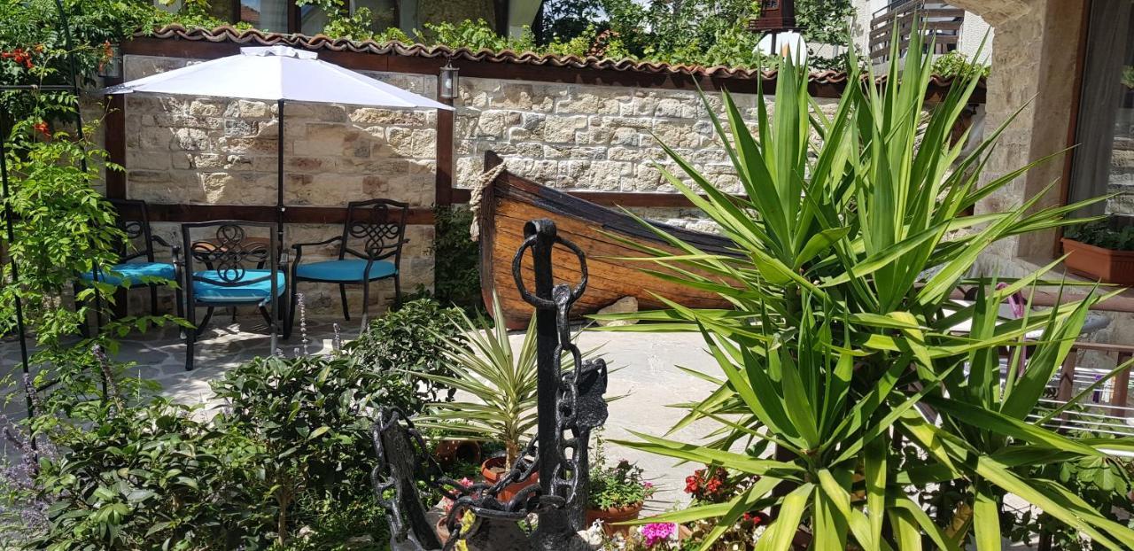 Kirios Hotel Nesebar Exteriör bild