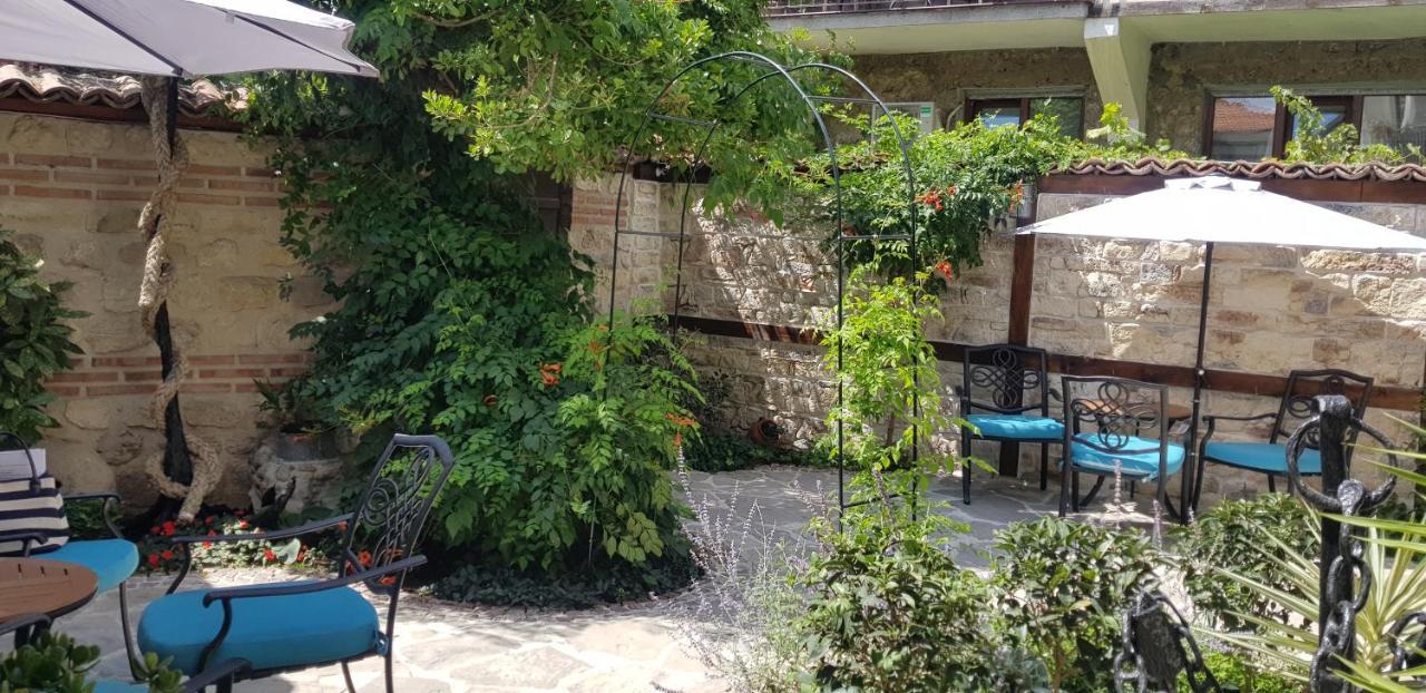 Kirios Hotel Nesebar Exteriör bild