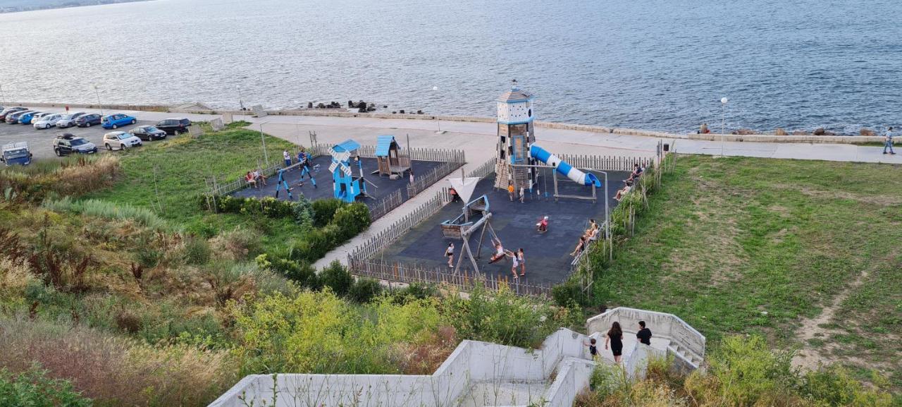 Kirios Hotel Nesebar Exteriör bild