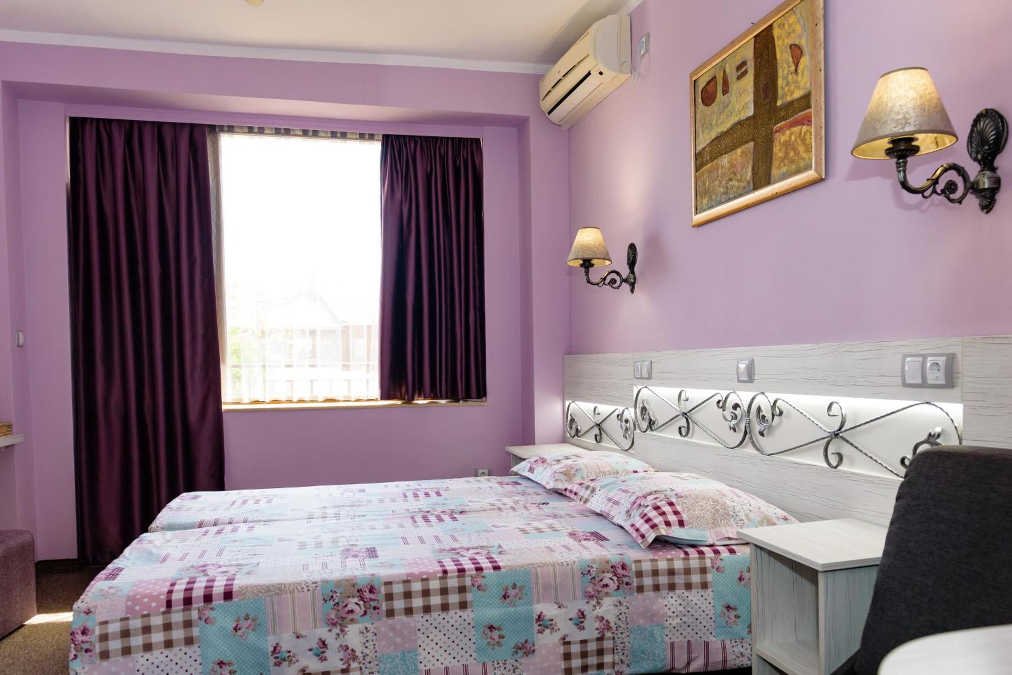 Kirios Hotel Nesebar Exteriör bild